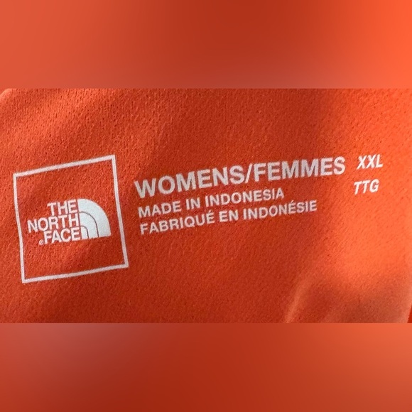 The North Face Women's Bright Orange Shorts - Picture 4 of 4